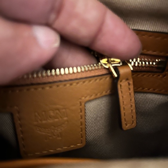 MCM crossbody - Picture 12 of 13